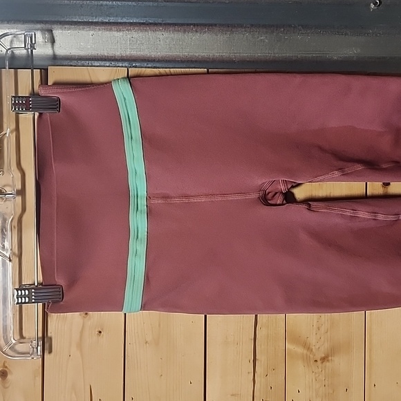 Fabletics Workout Outfit By sculptknit Size Xs - Picture 2 of 10